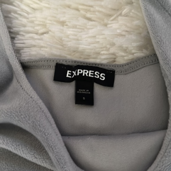 Two piece set - Picture 6 of 7